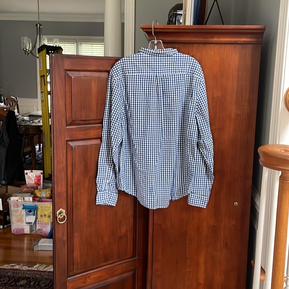 Old Navy Slim fit button down shirt - Picture 8 of 8